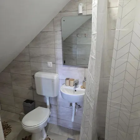 Konoba Taline Sokolac فندق مبيت وإفطار *